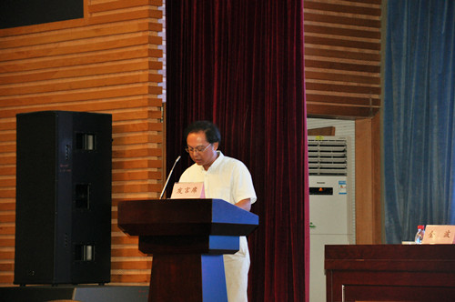 党委副书记、副院长王其军教授作经验交流发言