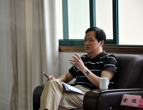 市教育工委副书记、副局长金波讲话