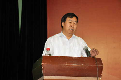 执行院长吕振合教授作重要讲话