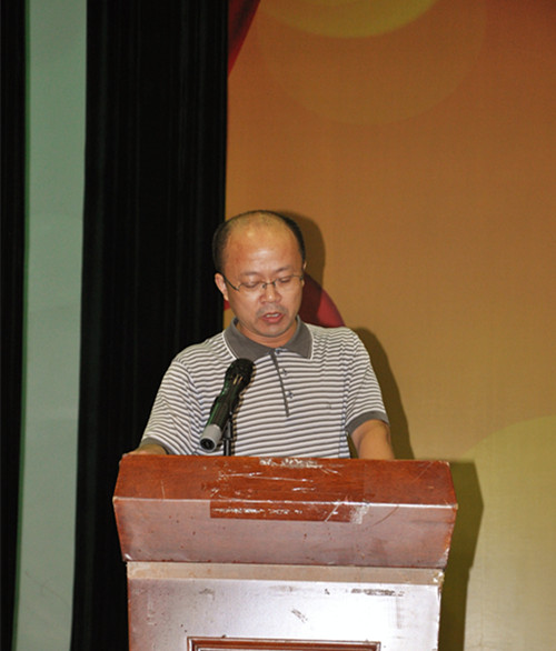 教师代表发言